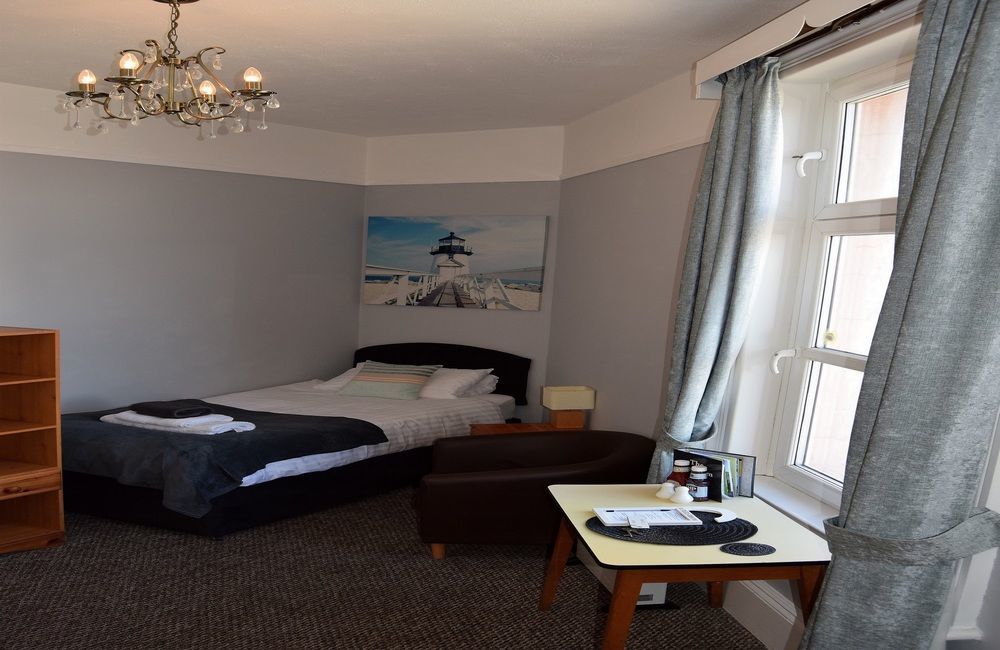 The Blenheim Bed & Breakfast Dawlish Exterior photo