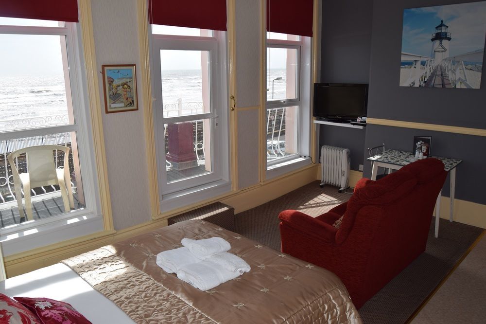 The Blenheim Bed & Breakfast Dawlish Exterior photo